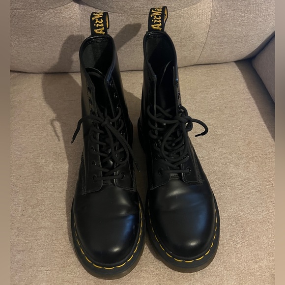 Dr. Martens 1460 Smooth Leather Lace Up Boots - Picture 8 of 15